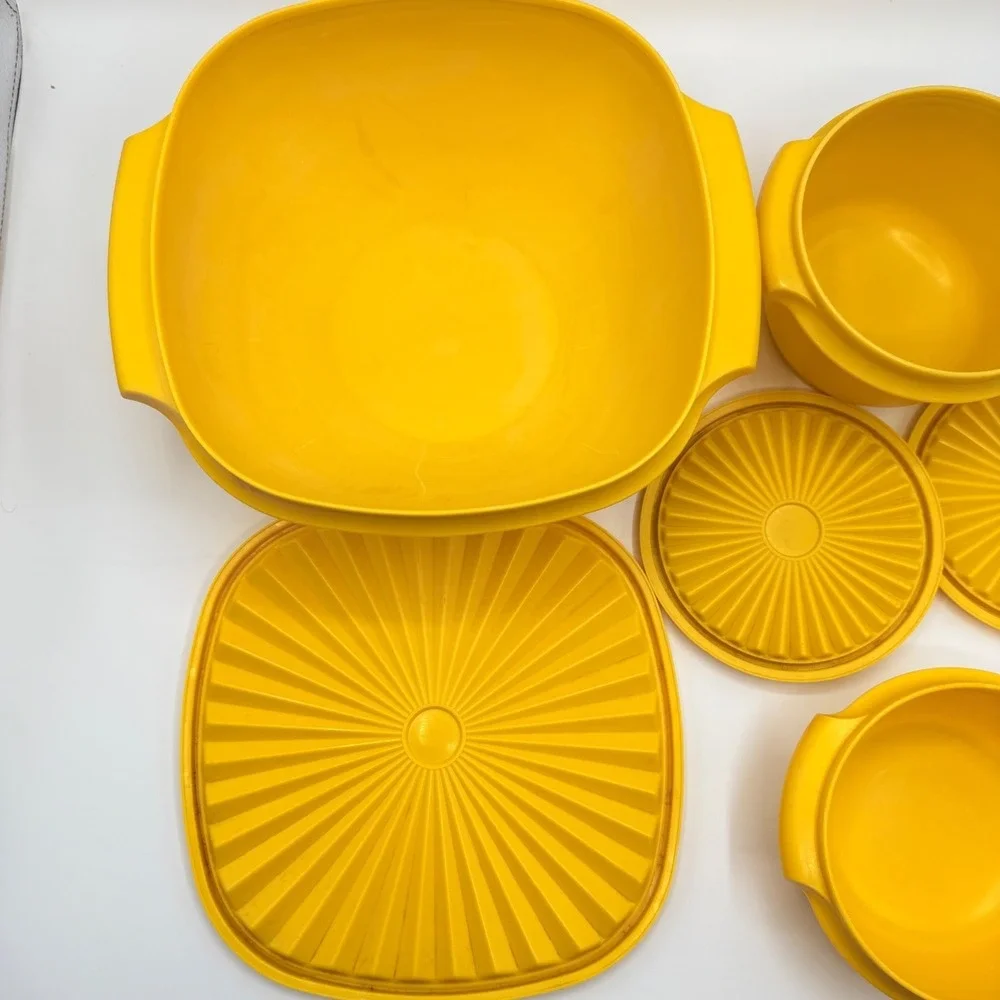 Tupperware‎ Harvest Gold Yellow Servalier Bowl 836 1323 886